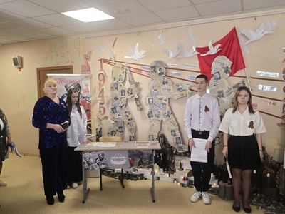 Торжественное открытие "Парты Героя"  ветерана Великой Отечественной войны Суханова Ивана Павловича